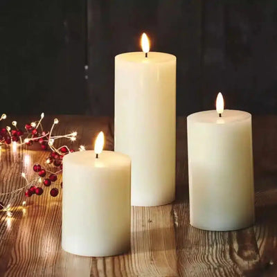 2x Bristle Tree Table Wreath Lights & 6x LED Pillar Candles