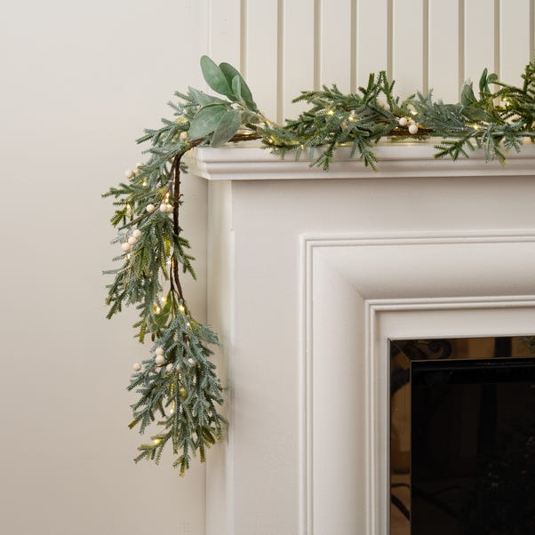 Pre-Lit Lambs Ear Garland