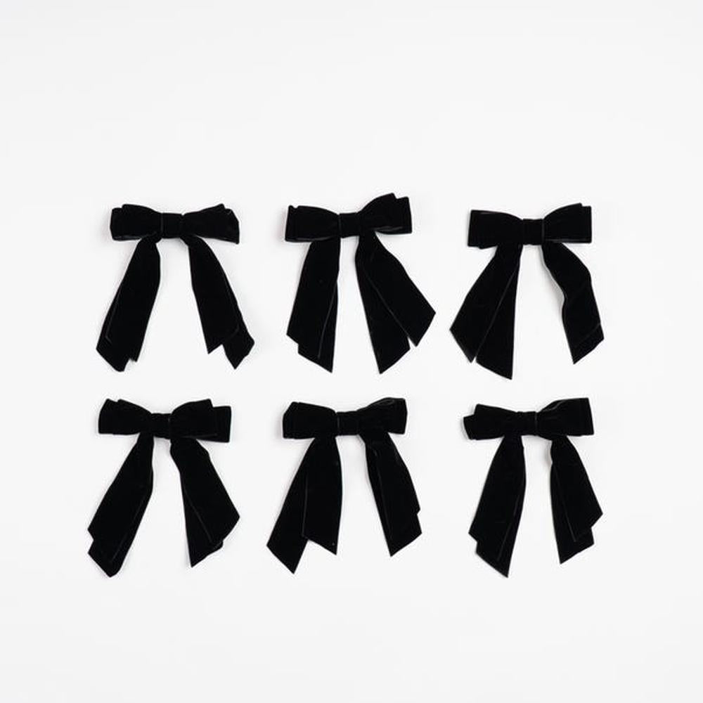 x24 Velvet Bow Clip Black