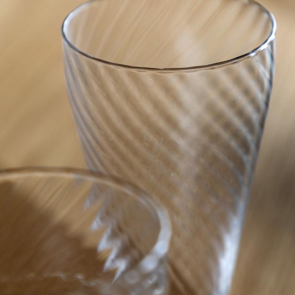 x8 Swirl Flute Glass Clear