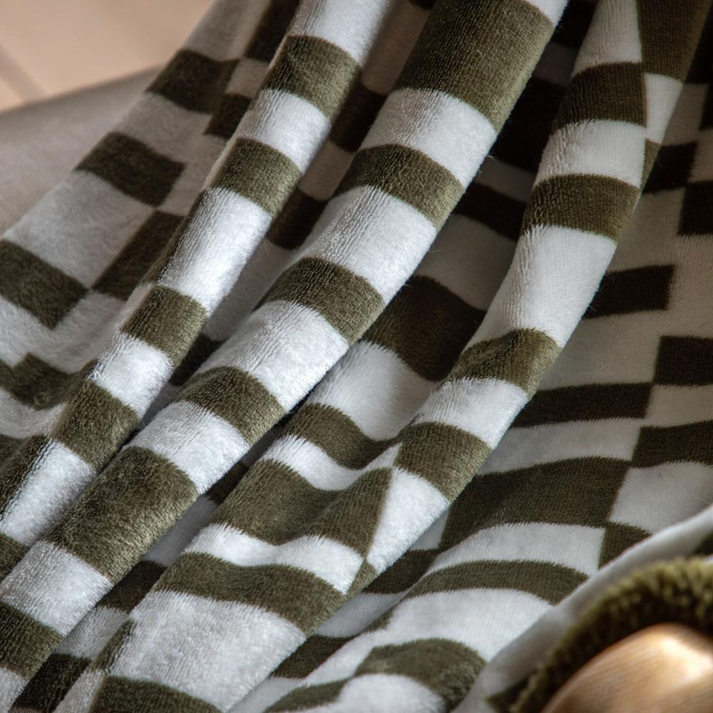Lohko Sherpa Throw Olive