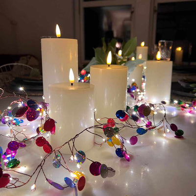 6x LED Candles & 2x Confetti Garland Set