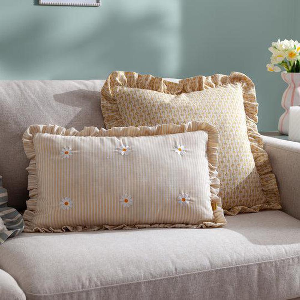 Les Fleurs Embroidered Ruffle Pillow Daisies