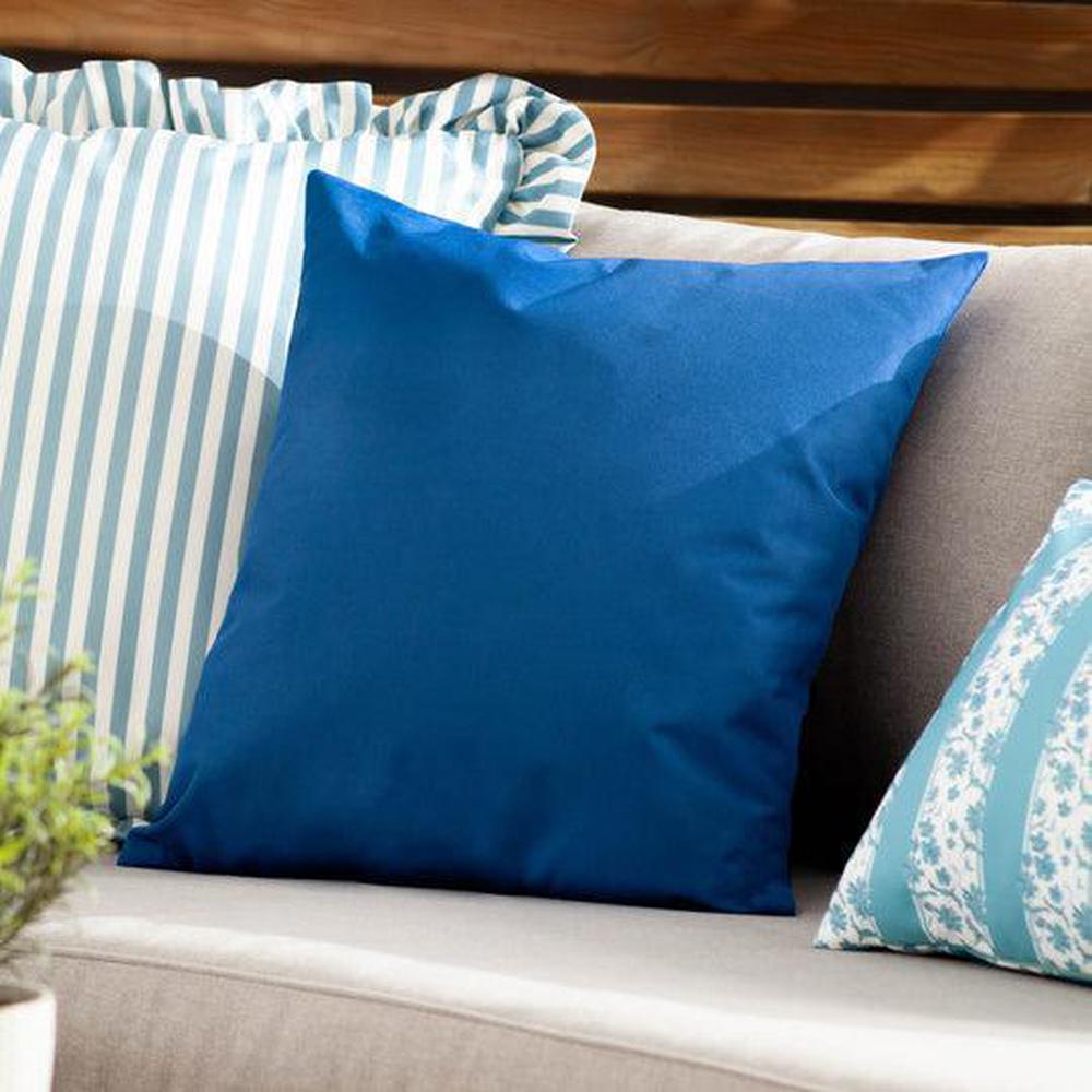 Classic Outdoor Pillow Royal