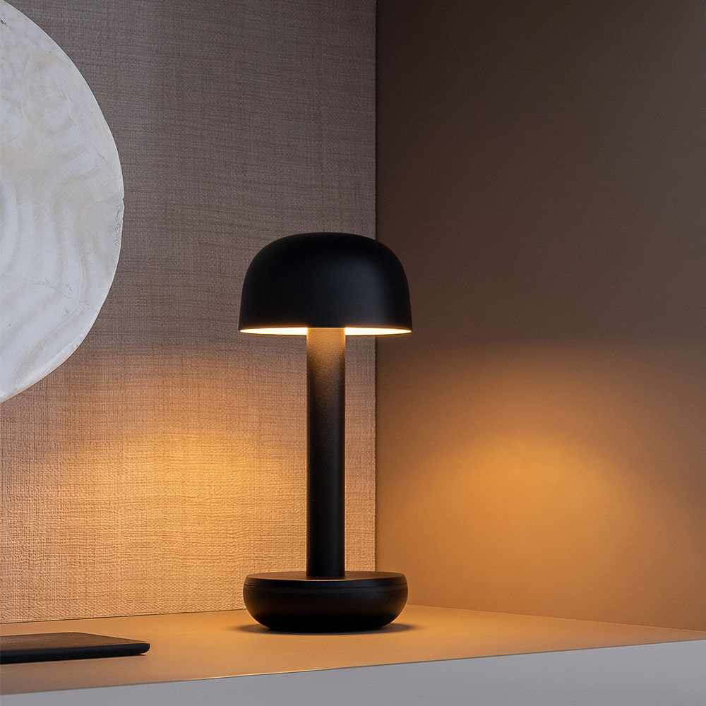 Coral Re-chargeable Table Lamp Black