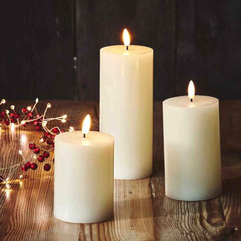 LED Pillar Candles Wide - NEST & FLOWERS