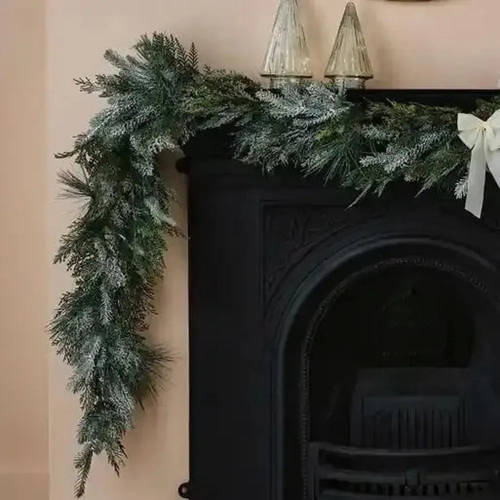 Snowy Foliage Christmas Garland
